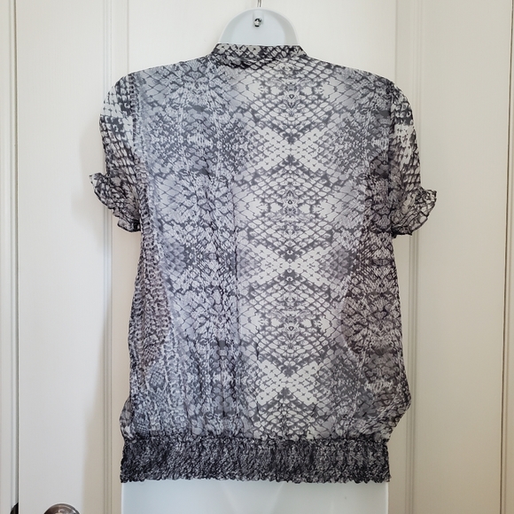 🎉3/$39 Zara Snakeskin Sheer Blouse - Picture 10 of 10